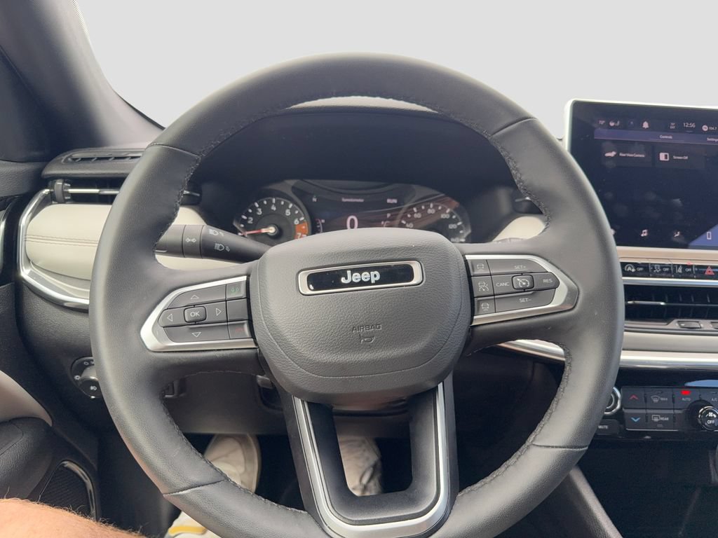 Used 2023 Jeep Compass Limited AWD/4WD image 16