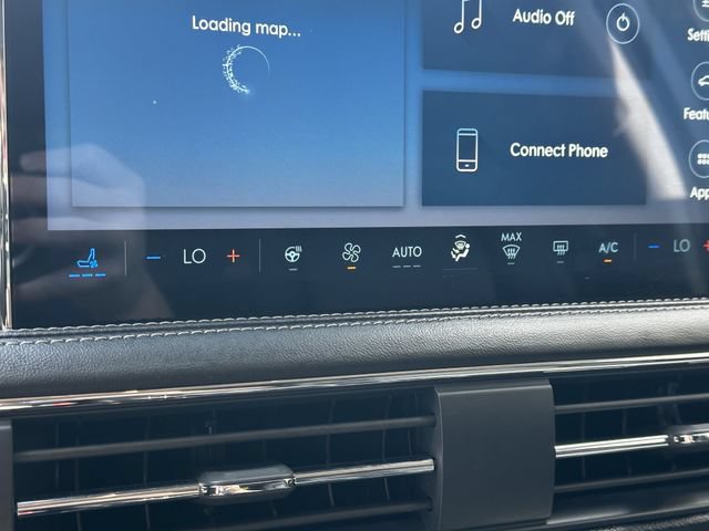 Certified 2024 Lincoln Corsair AWD w/ Equipment Group 101A image 23