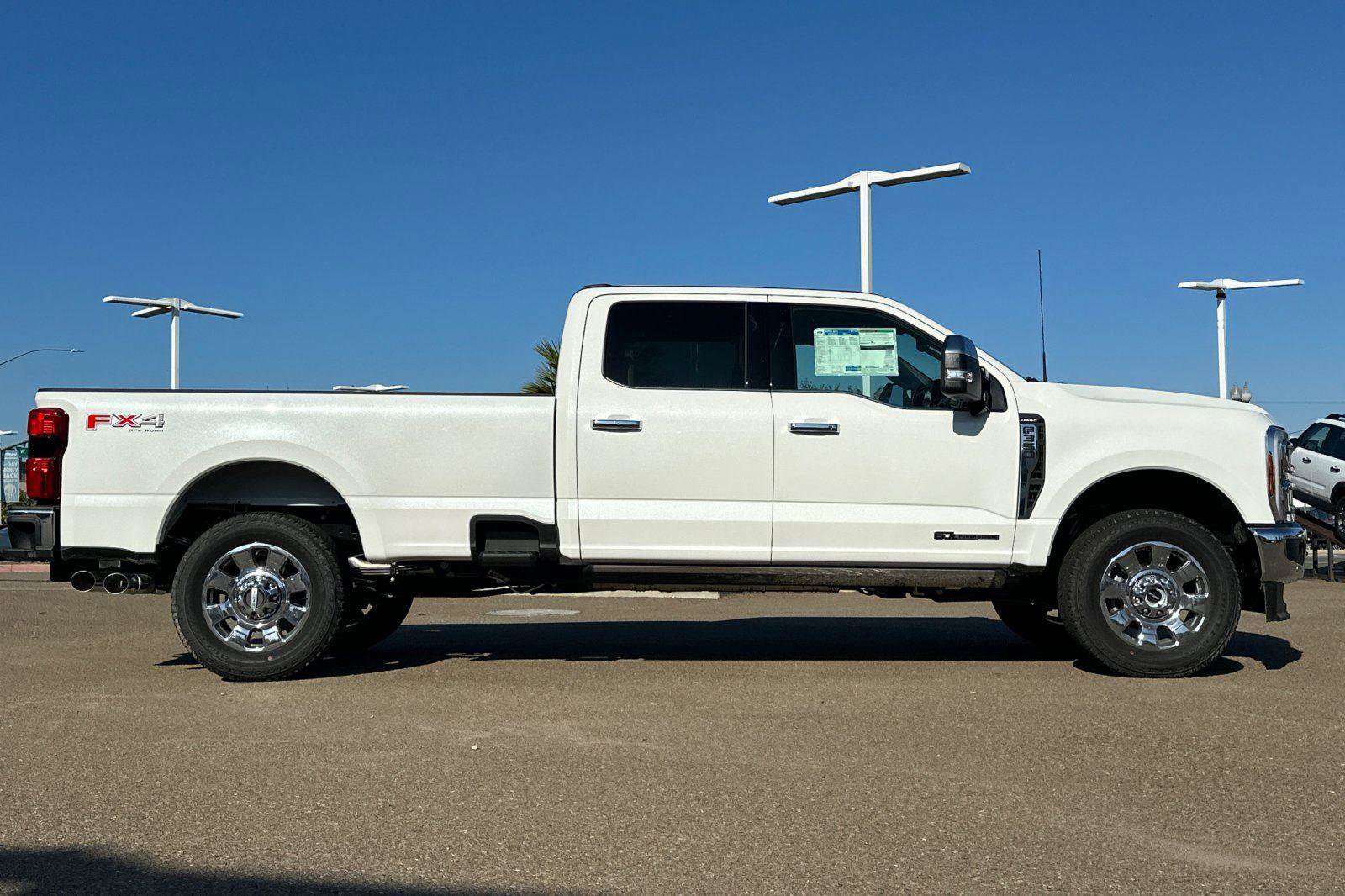 New 2025 Ford F350 Lariat w/ Lariat Ultimate Package image 3