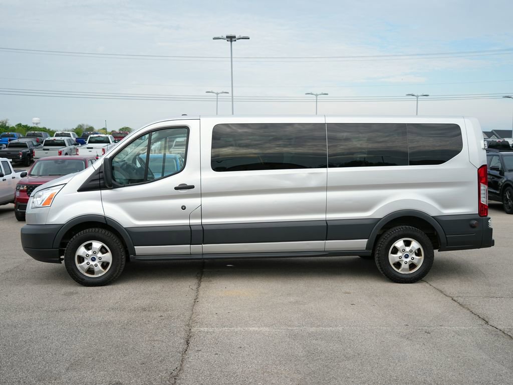 Used 2017 Ford Transit 350 XLT RWD image 8