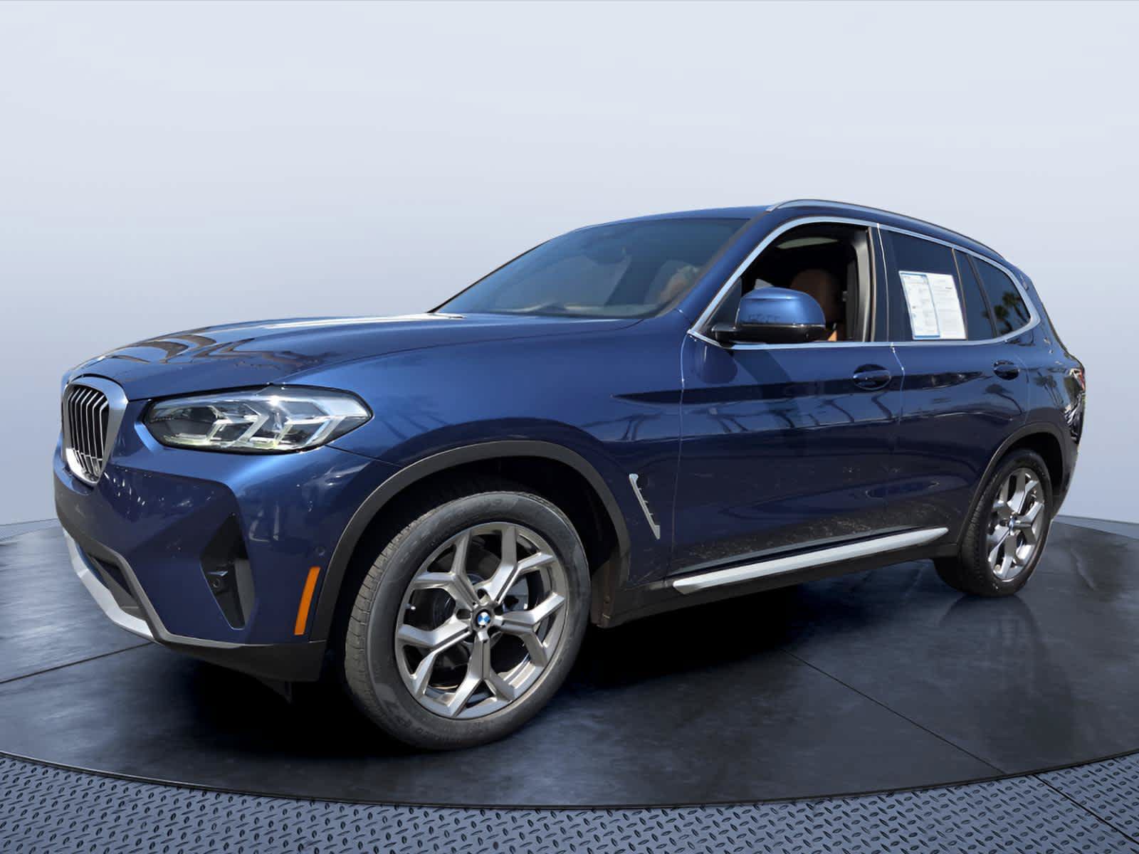 Used 2023 BMW X3 xDrive30i w/ Premium Package AWD/4WD image 2