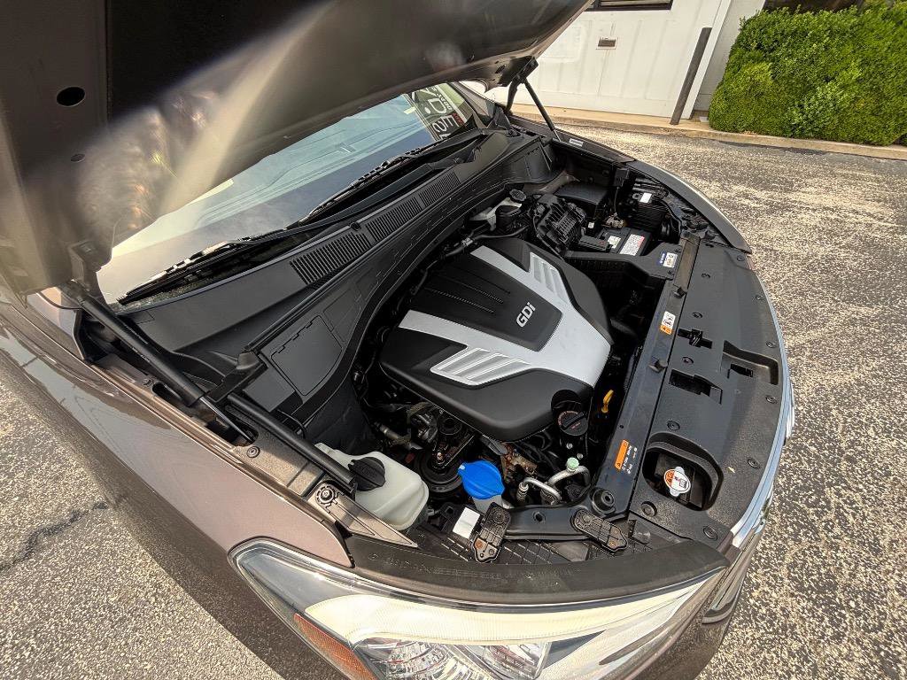 Used 2014 Hyundai Santa Fe GLS AWD/4WD image 32