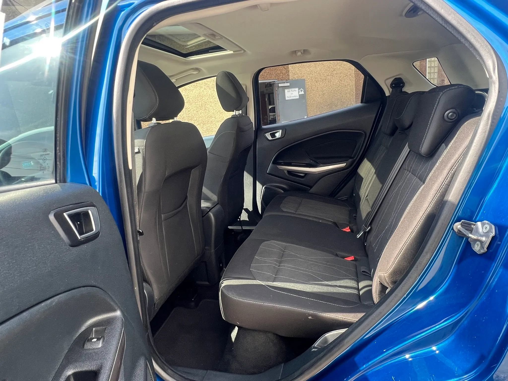 Used 2019 Ford EcoSport SE w/ SE Convenience Package AWD/4WD image 29
