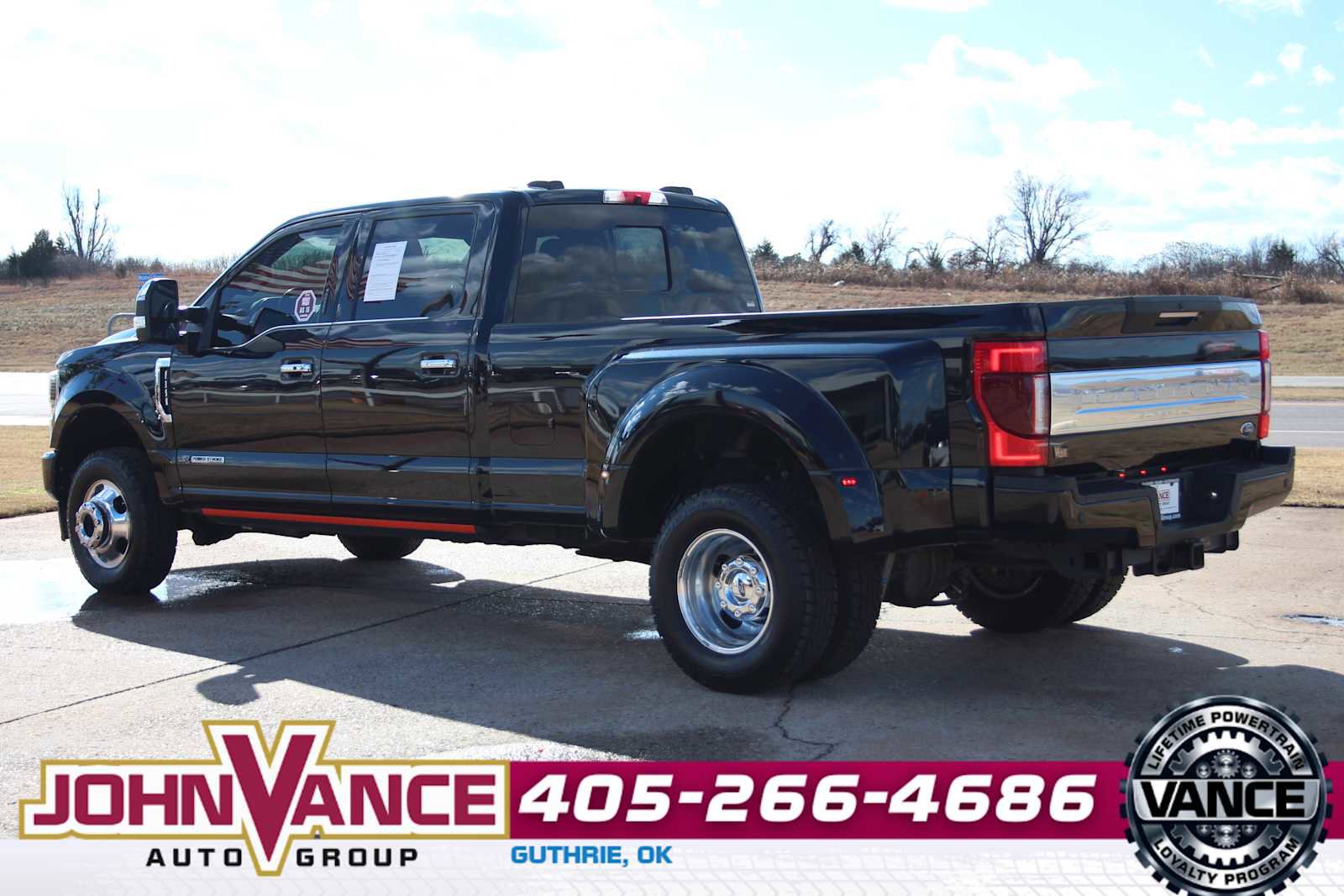 Used 2022 Ford F350 Platinum image 7