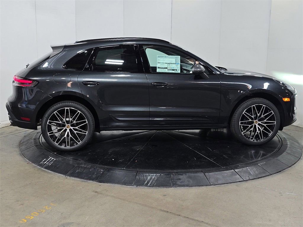 Certified 2025 Porsche Macan Turbo image 8