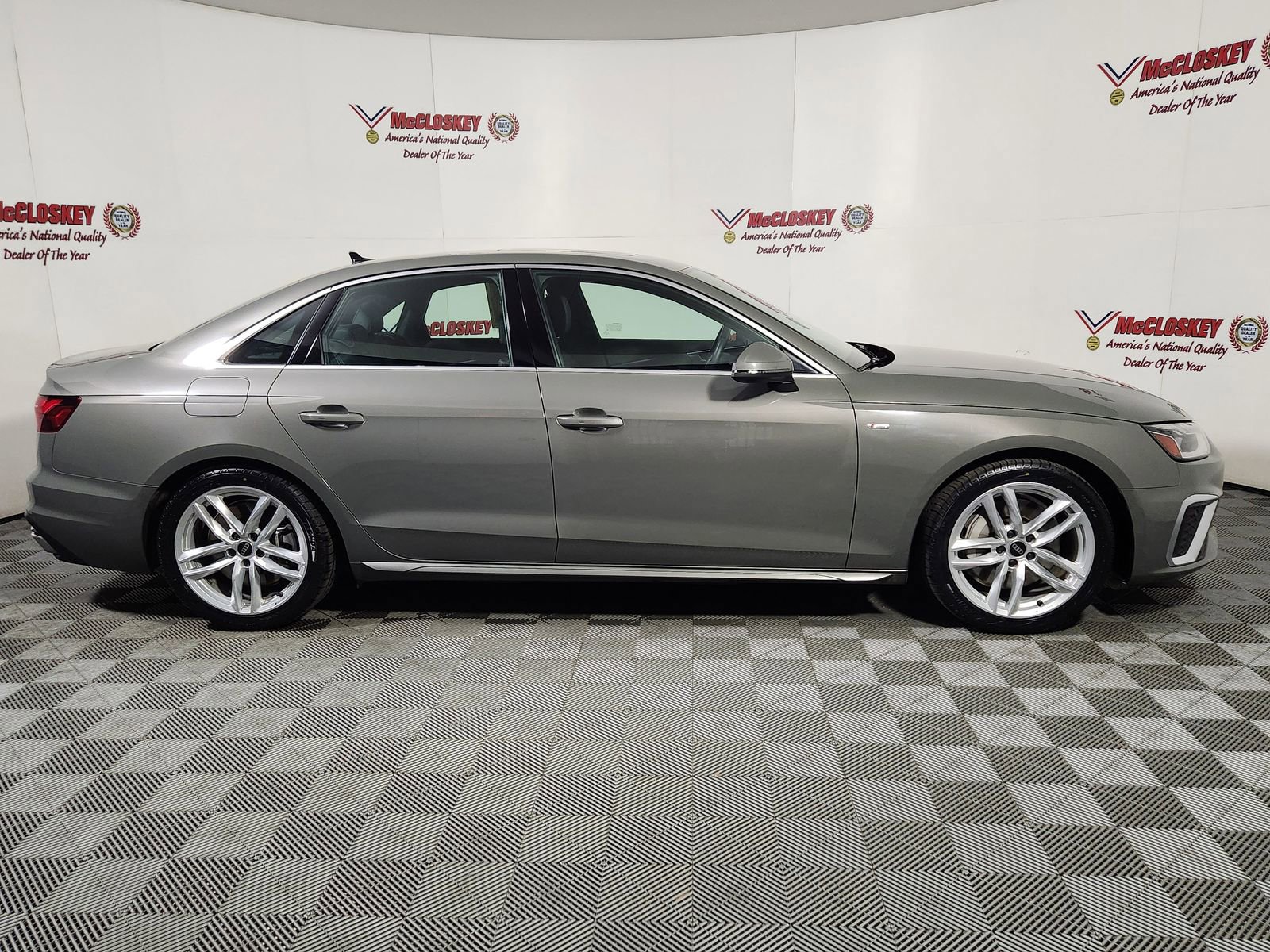 Used 2024 Audi A4 2.0T Premium Plus image 10
