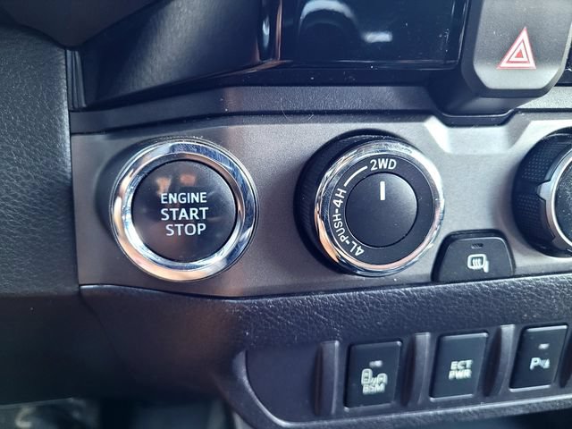 Used 2017 Toyota Tacoma TRD Pro AWD/4WD image 16