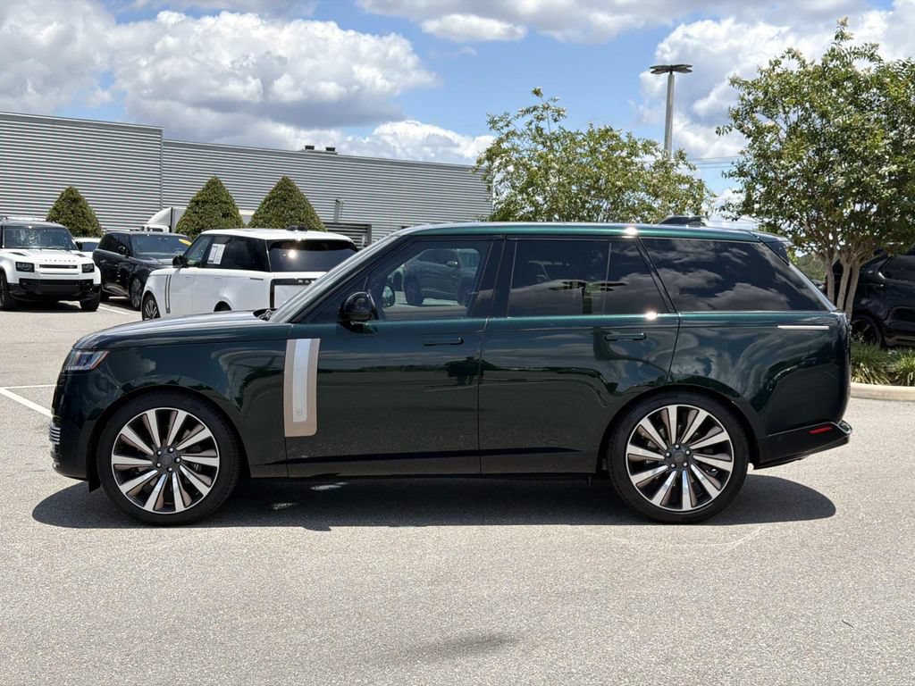 Used 2026 Land Rover Range Rover SV AWD/4WD image 2