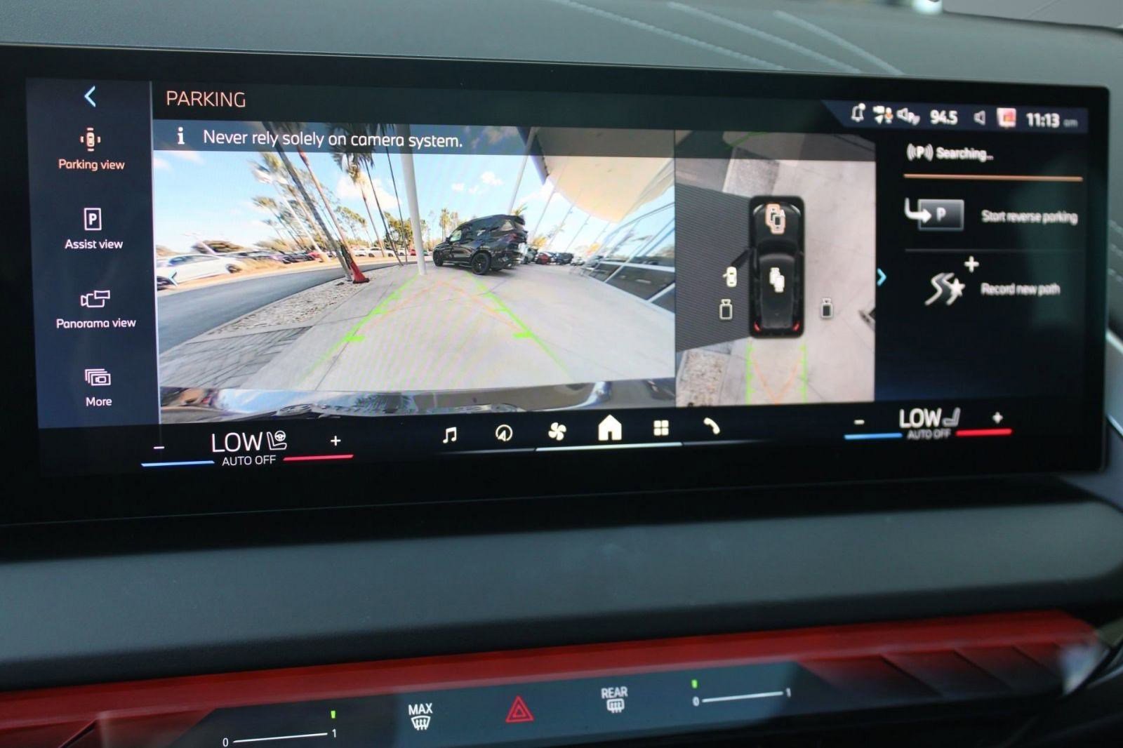 Certified 2025 BMW X3 xDrive30i w/ Premium Package image 27