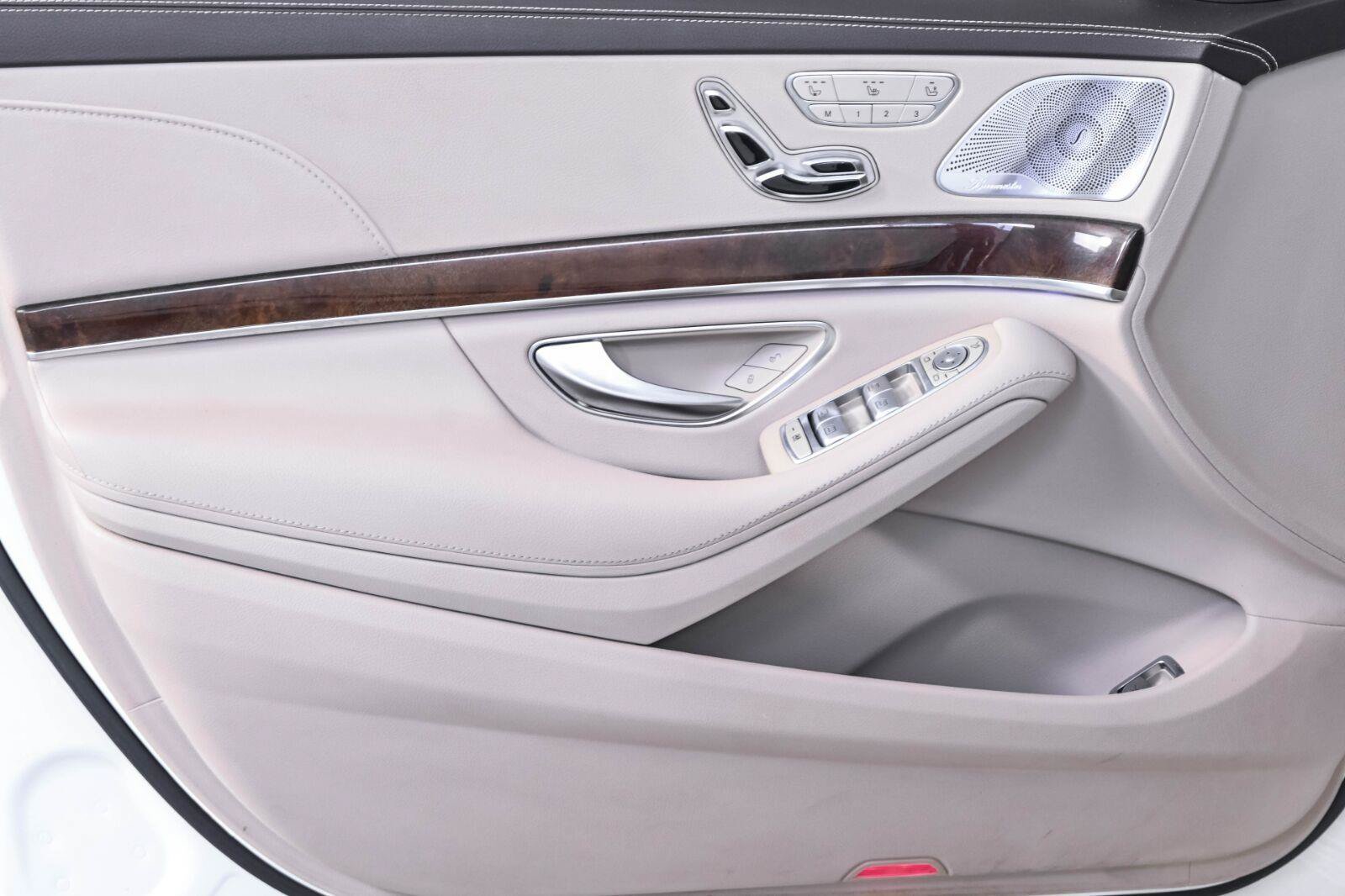 Used 2017 Mercedes-Benz S 550 Sedan w/ Premium Package image 6