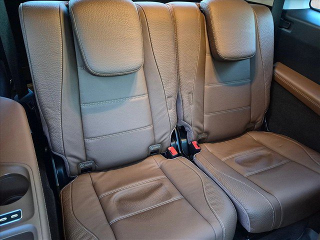 Used 2024 Mercedes-Benz GLS 580 4MATIC image 21