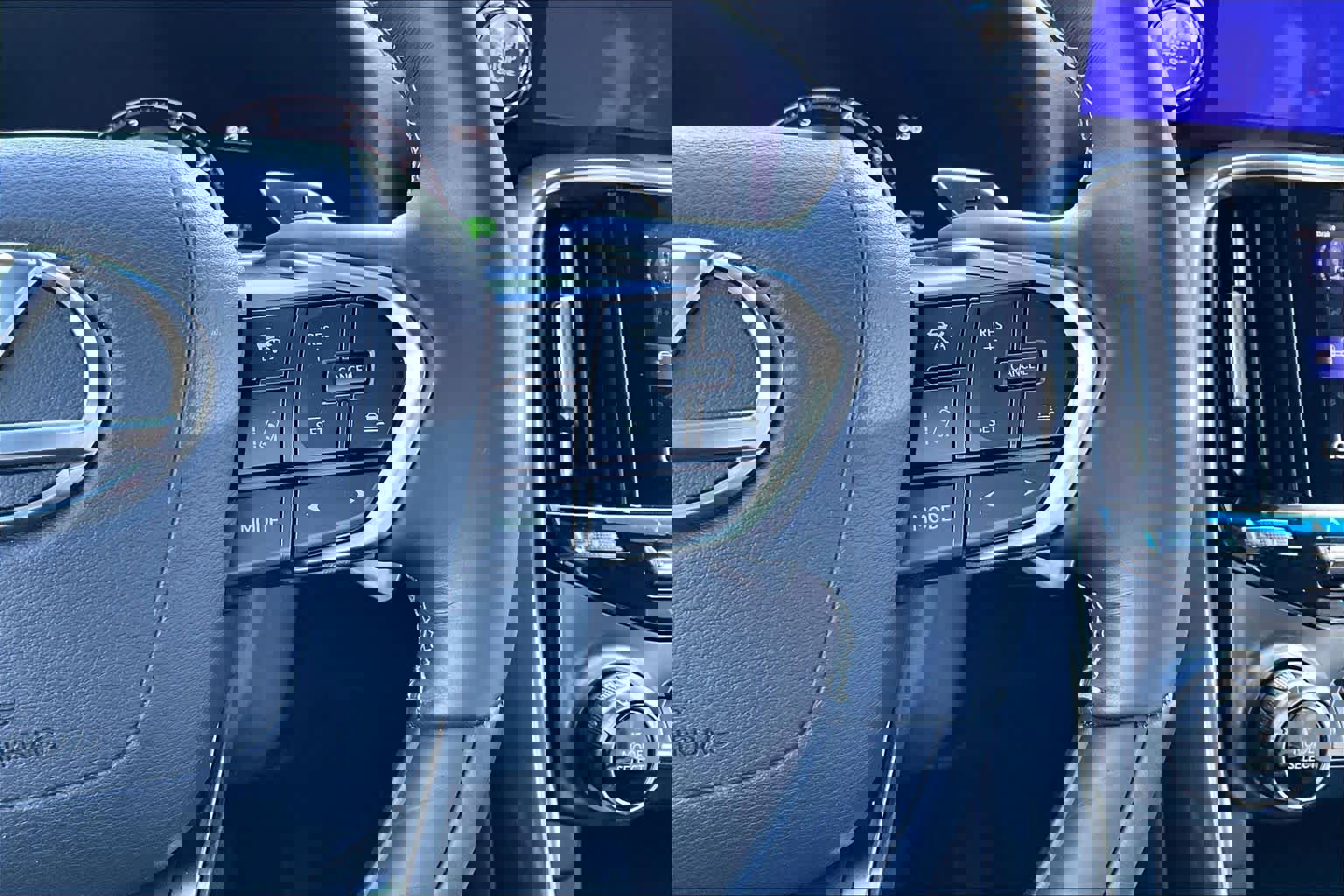 Used 2024 Lexus LX 600 4WD w/ Luxury Package image 22