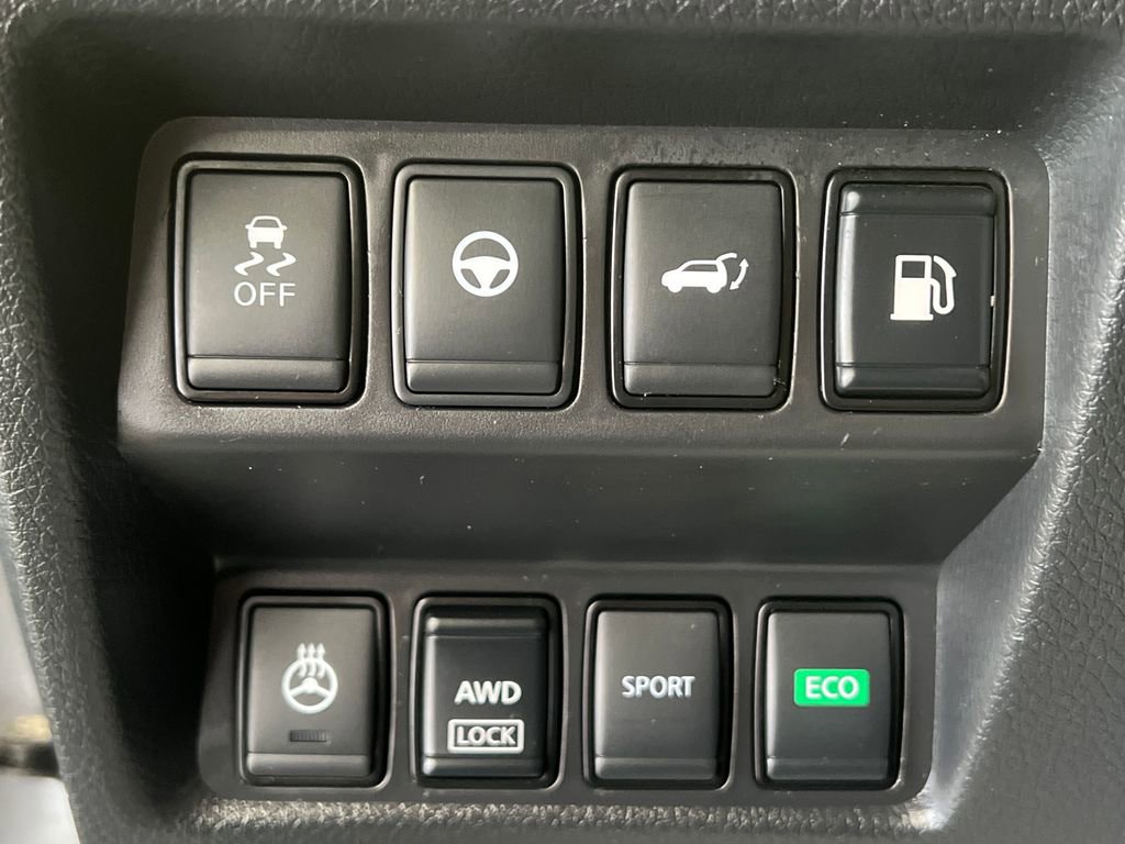 Used 2020 Nissan Rogue SL AWD/4WD image 26