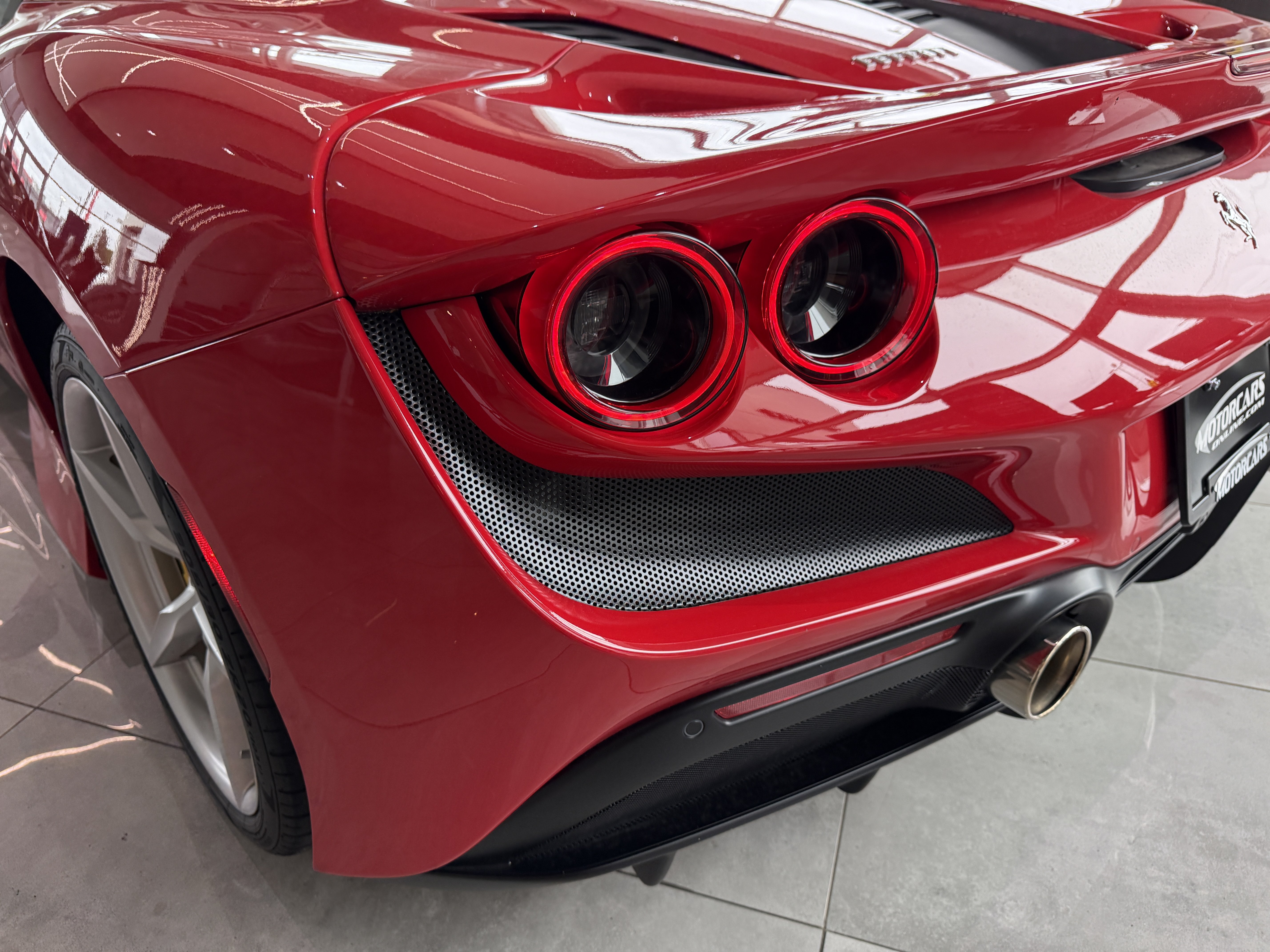 Used 2021 Ferrari F8 Tributo RWD image 38