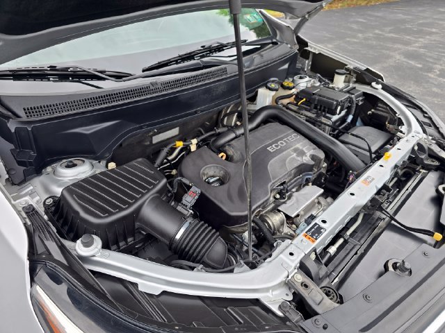 Used 2018 Chevrolet Equinox LT FWD image 25