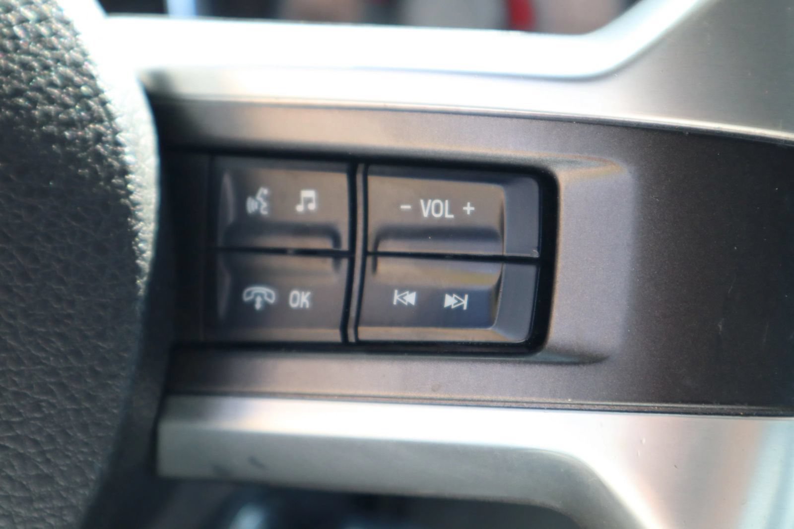 Used 2010 Ford Mustang Coupe RWD image 20
