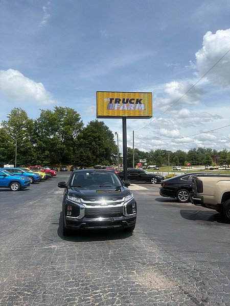 Used 2024 Mitsubishi Outlander Sport SE AWD/4WD image 16
