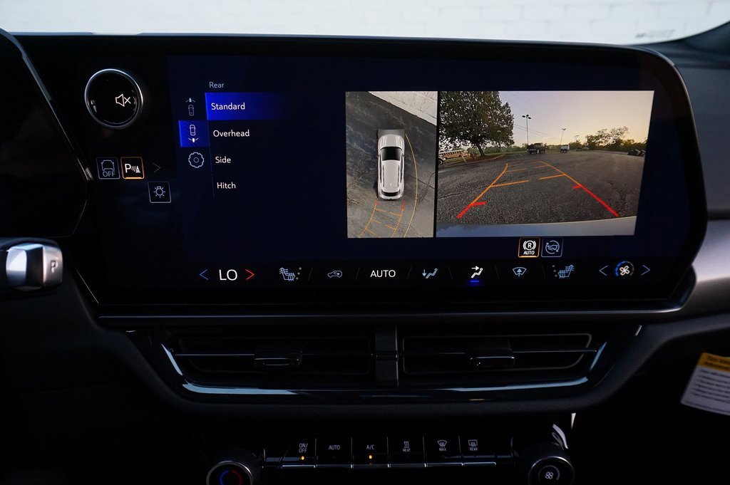 New 2026 Chevrolet Equinox EV RS image 18