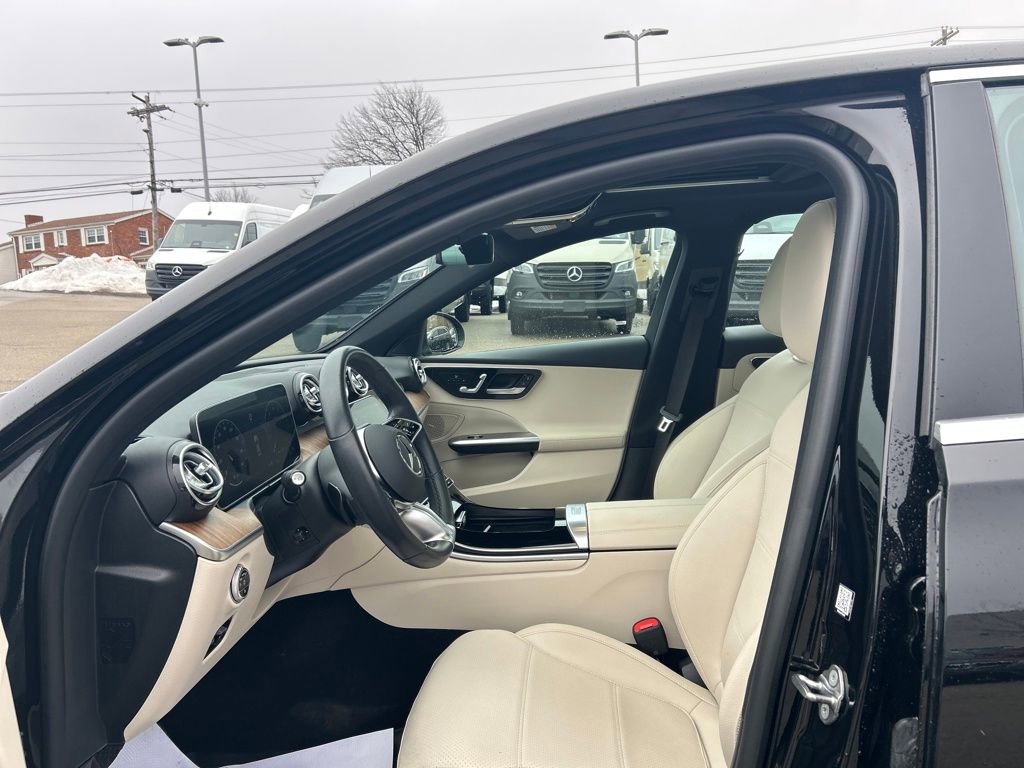 Certified 2022 Mercedes-Benz C 300 4MATIC Sedan image 9