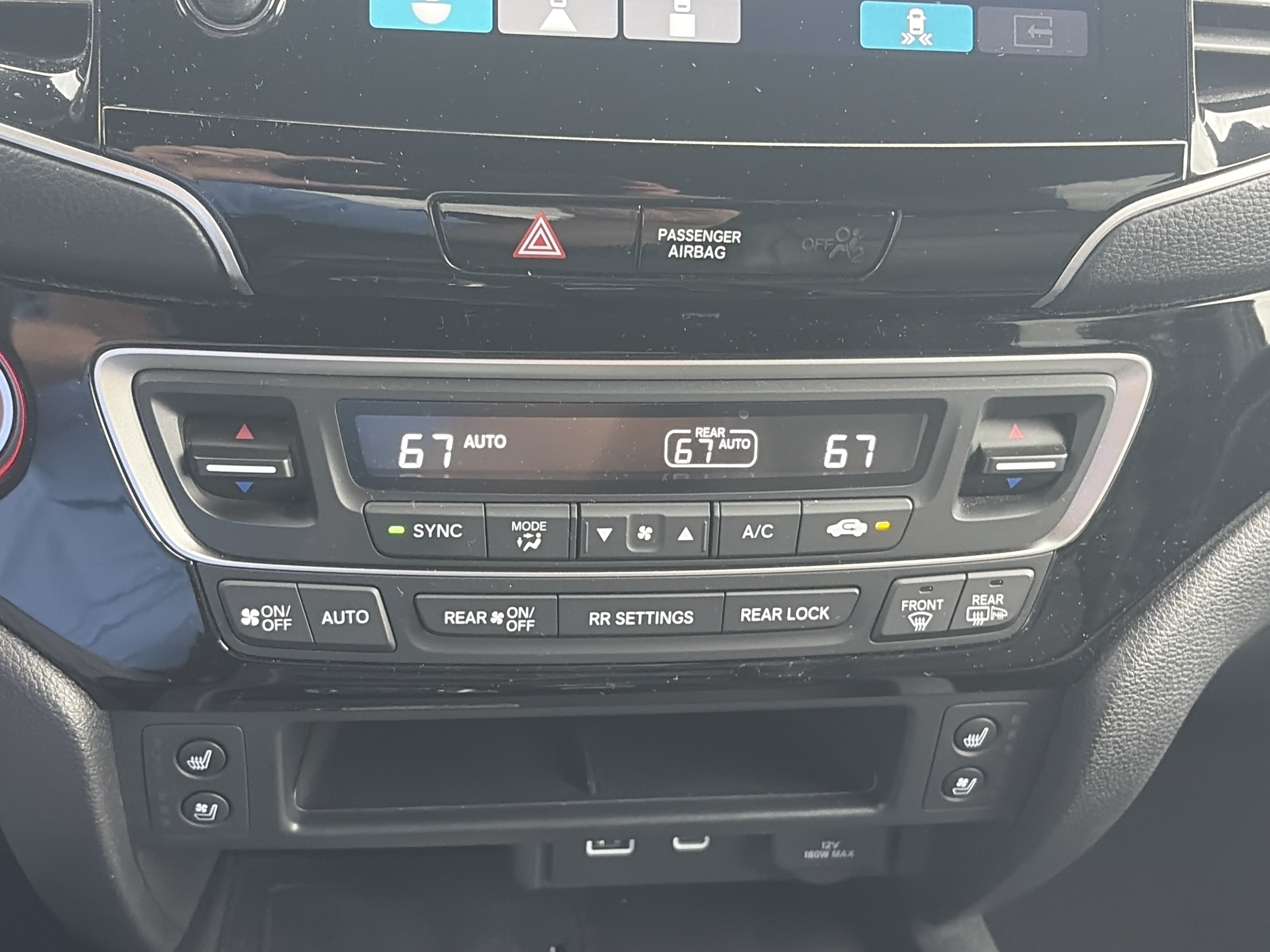 Certified 2024 Honda Passport Black Edition image 9
