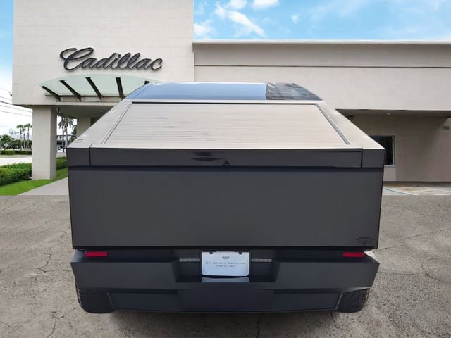 Used 2024 Tesla Cybertruck AWD Crew Cab image 4