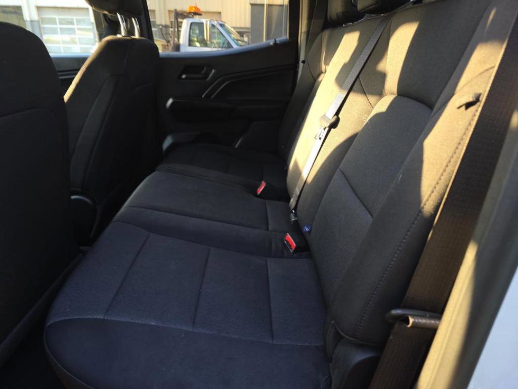 Used 2024 Chevrolet Colorado W/T image 13