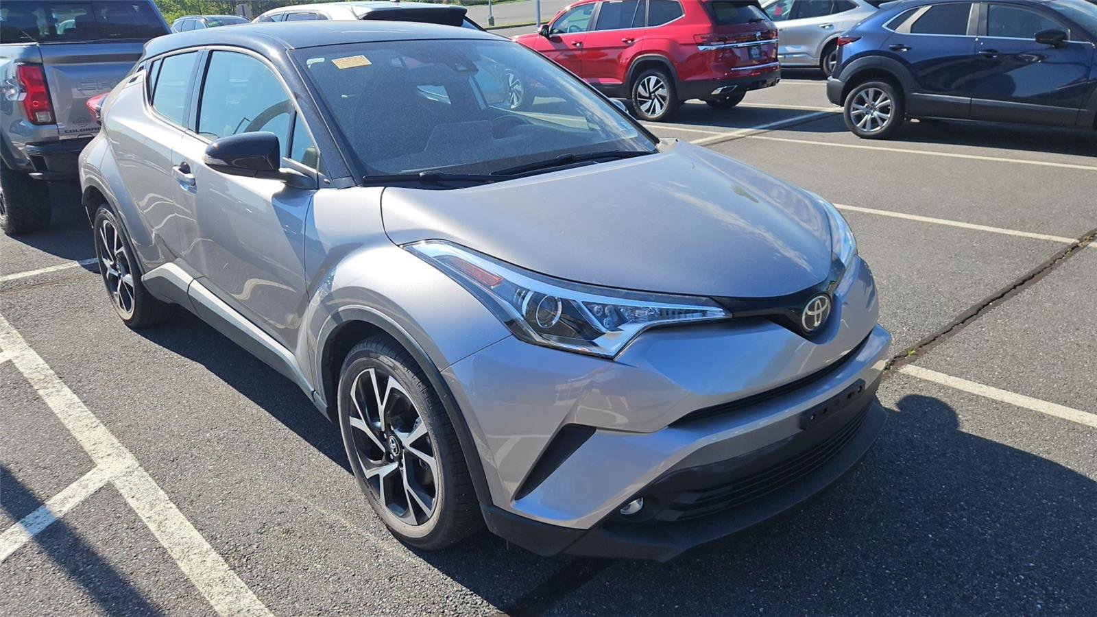 Used 2019 Toyota C-HR Limited FWD image 1