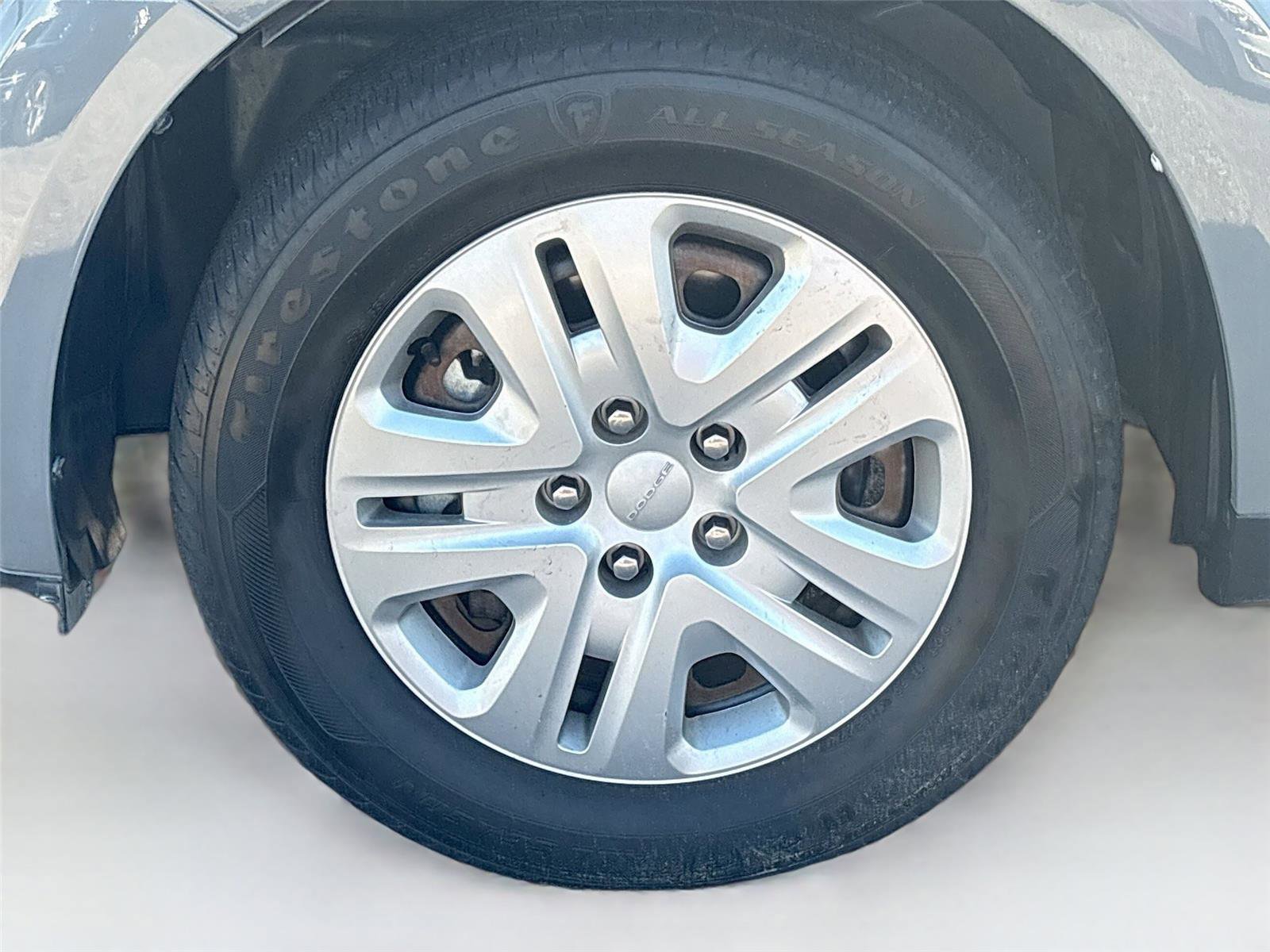 Used 2020 Dodge Journey SE image 31