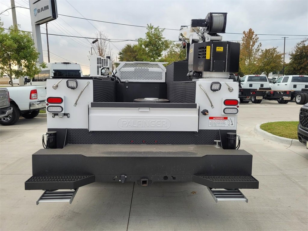 New 2024 RAM 5500 Tradesman image 3