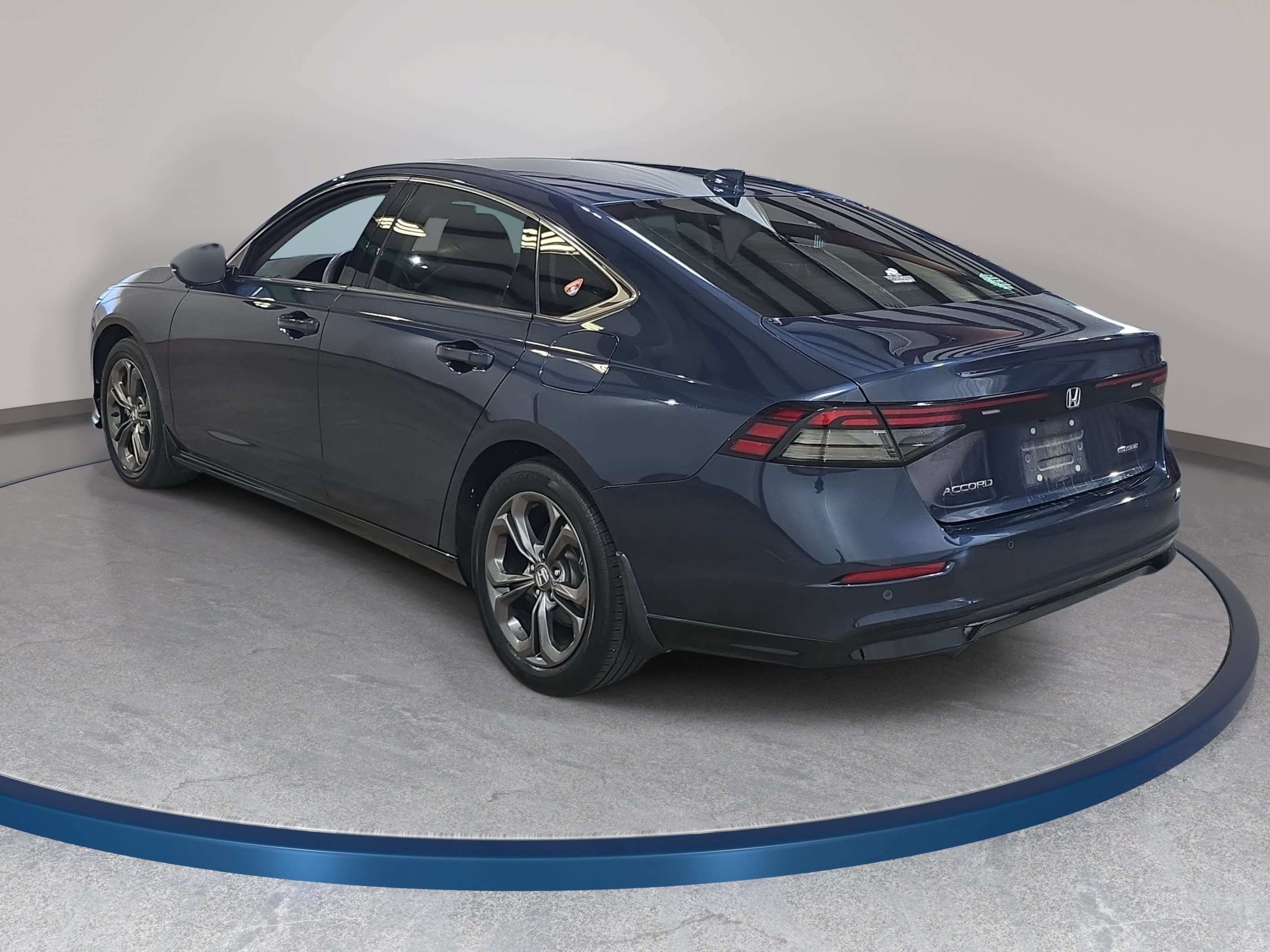 Used 2024 Honda Accord EX-L image 8