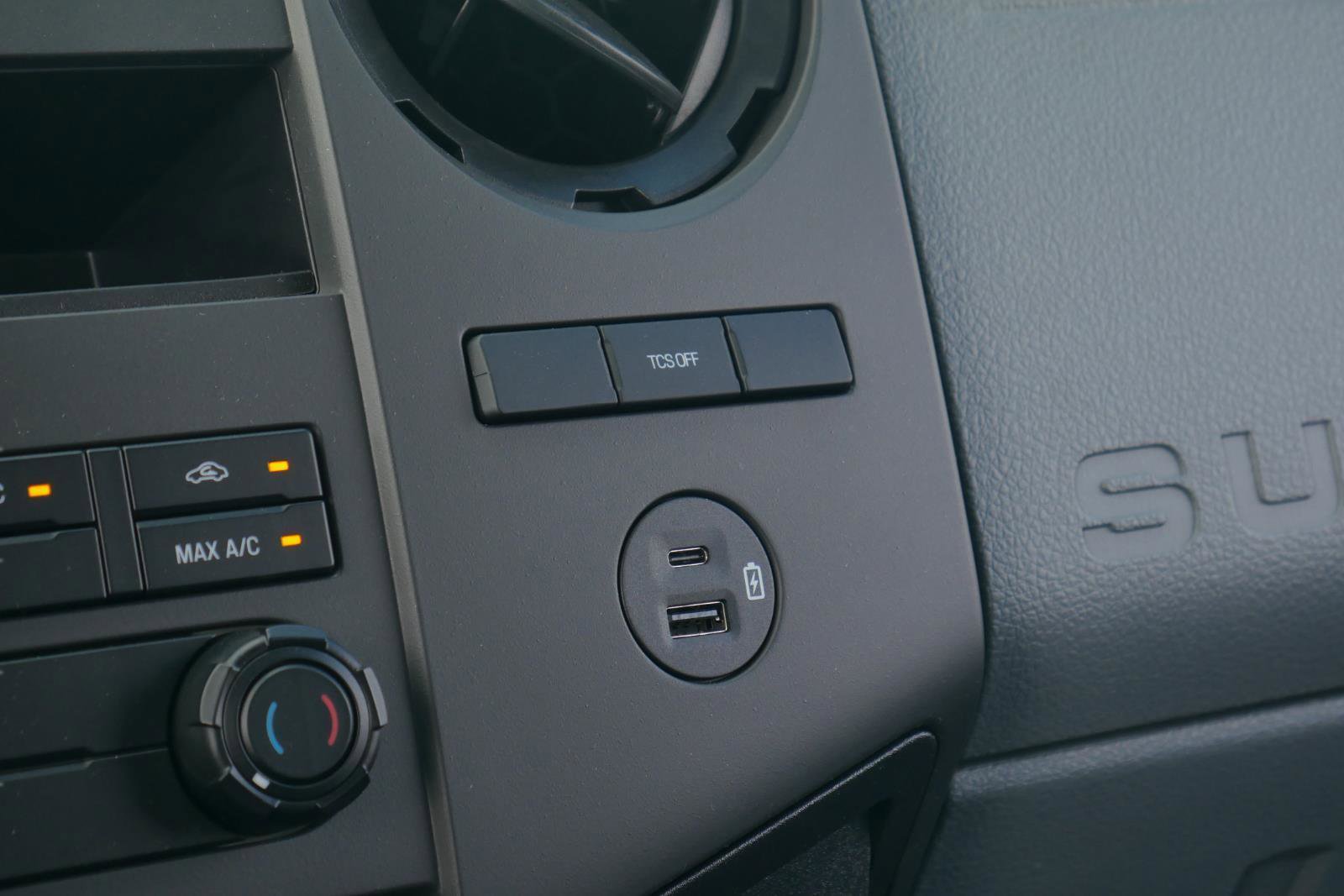 New 2025 Ford F750 2WD Regular Cab Super Duty image 19