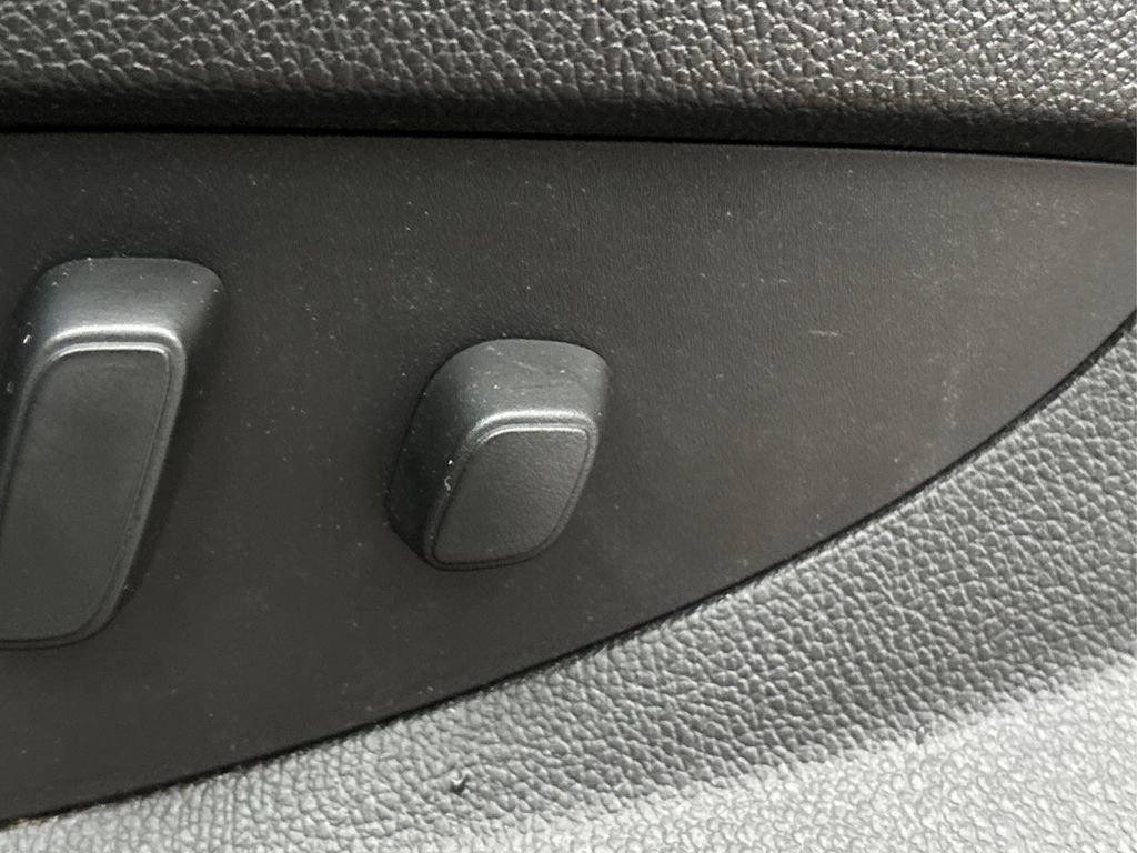 Used 2018 Chevrolet Silverado 1500 LT w/ All Star Edition image 20