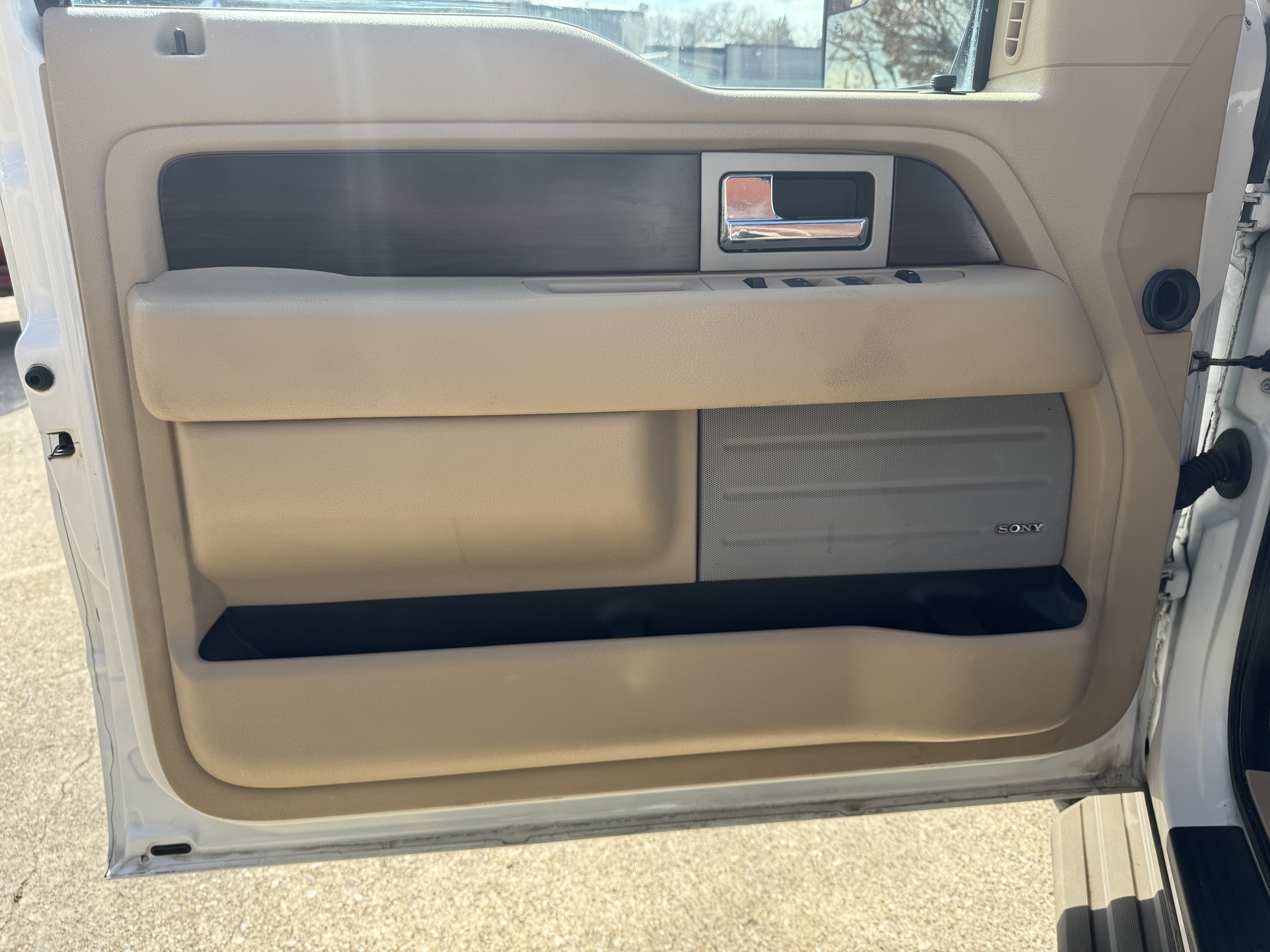 Used 2011 Ford F150 King Ranch image 13