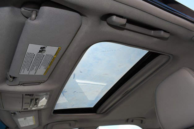 Used 2015 Toyota Camry XLE image 19