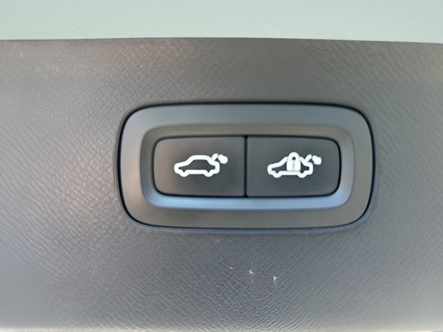 Used 2019 Volvo XC90 T6 Inscription w/ Luxury Package image 13