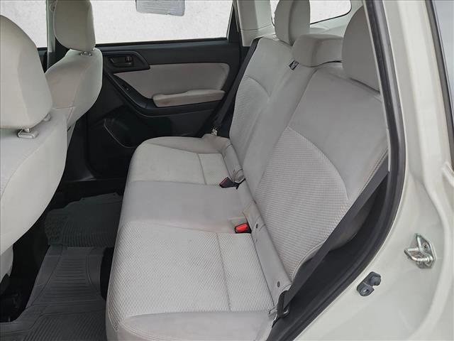 Used 2014 Subaru Forester 2.5i AWD/4WD image 18