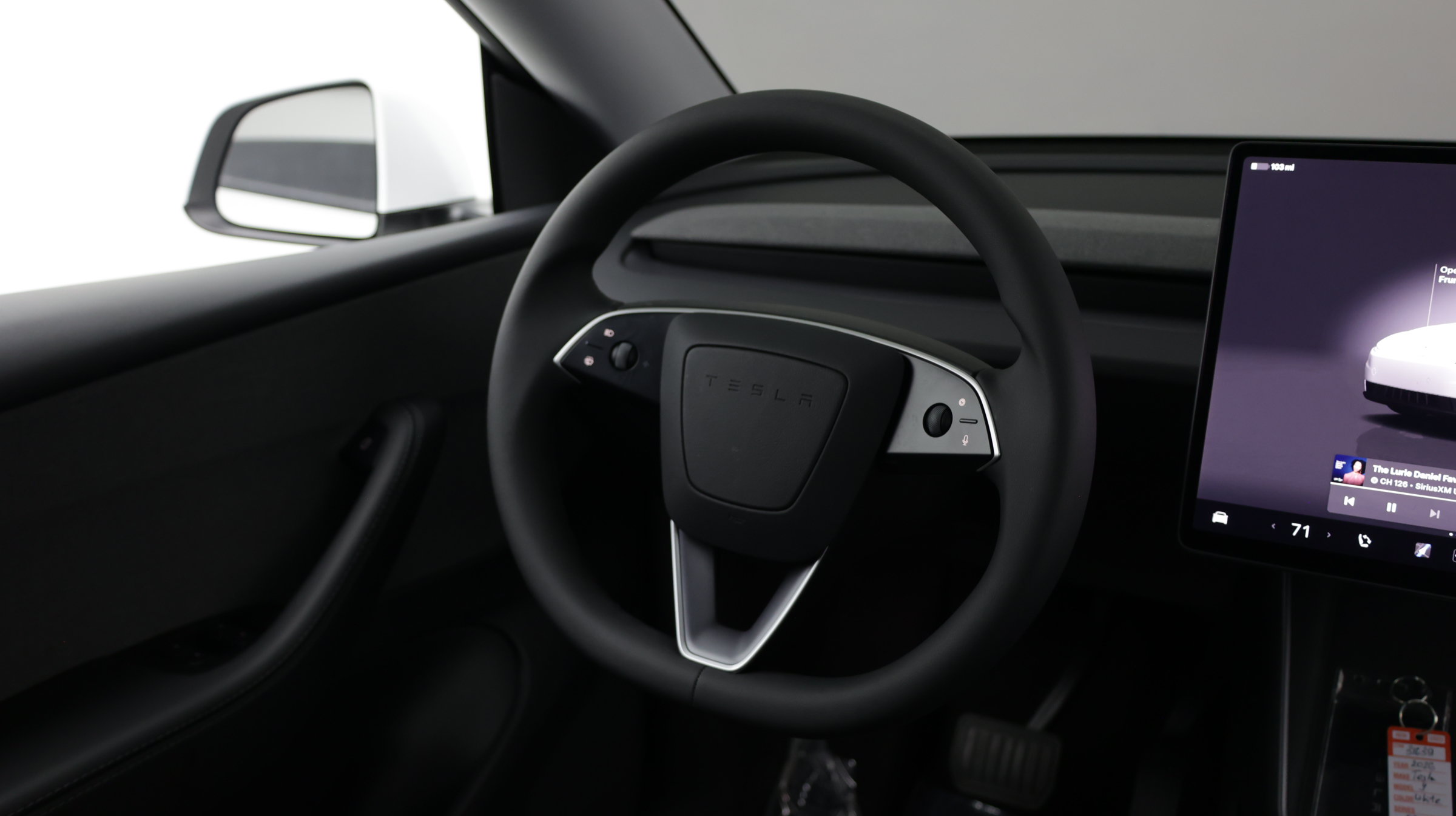 Used 2026 Tesla Model Y 2WD image 28