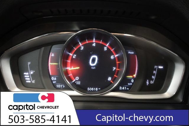 Used 2017 Volvo V60 T5 Premier w/ Convenience Package FWD image 18