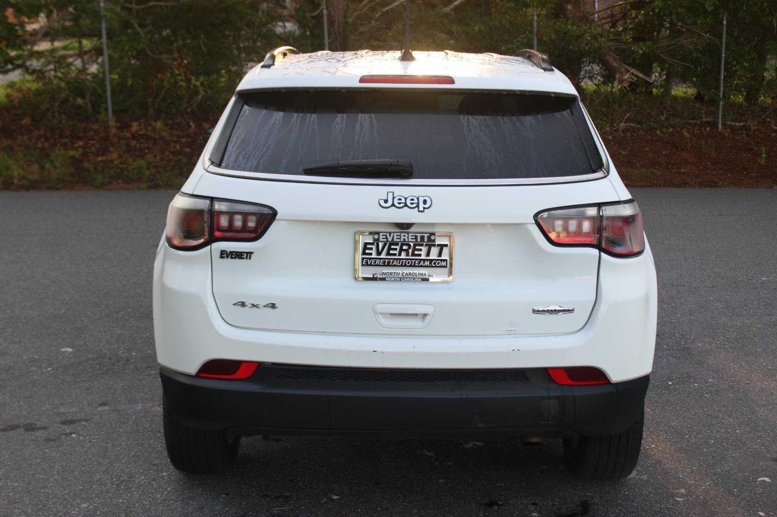 Used 2024 Jeep Compass Latitude AWD/4WD image 6