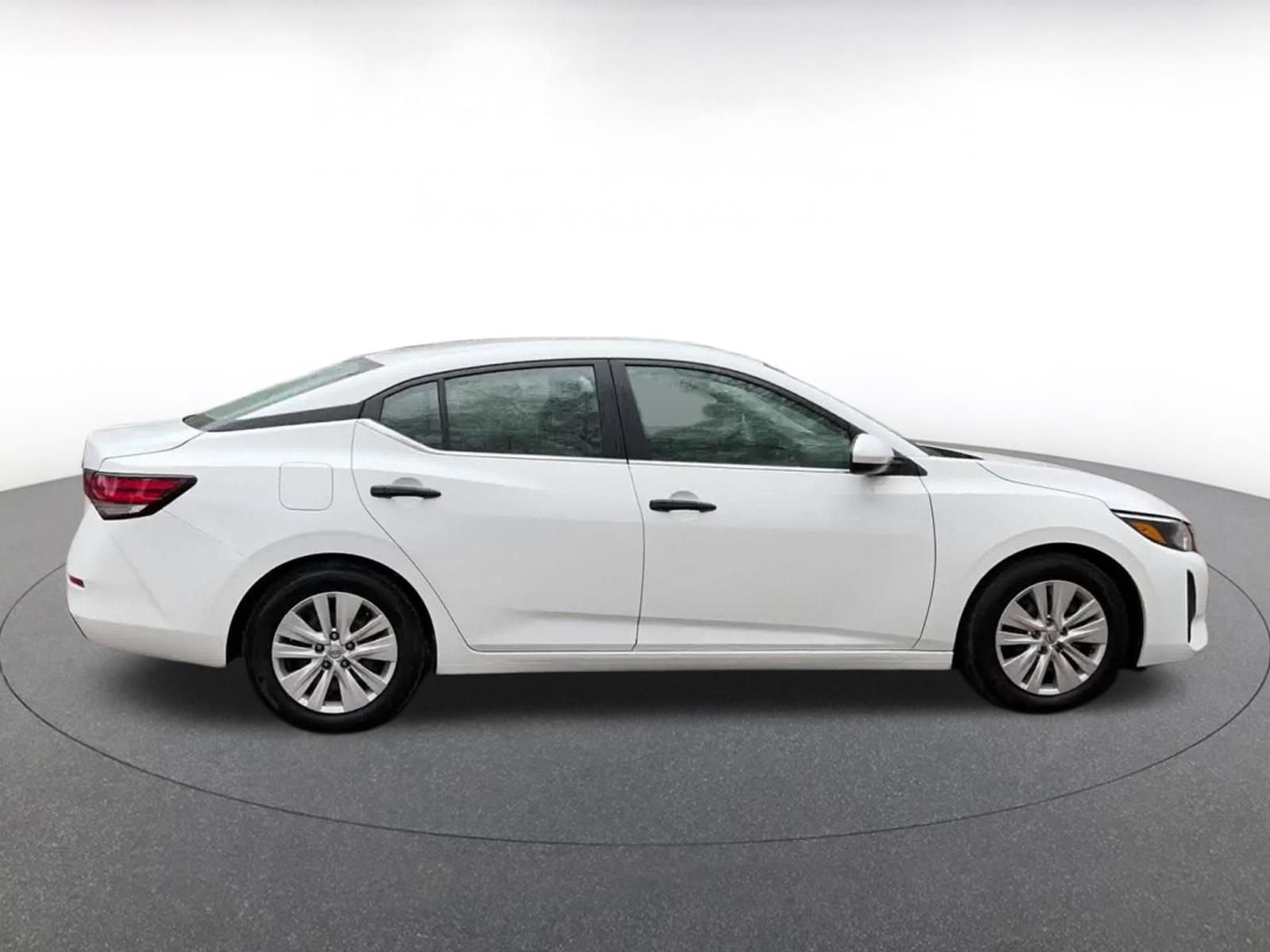 Used 2025 Nissan Sentra S FWD image 16