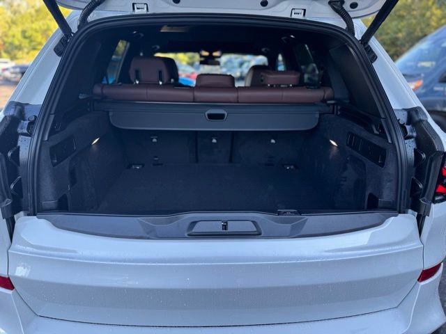New 2026 BMW X5 xDrive40i w/ M Sport Package image 10