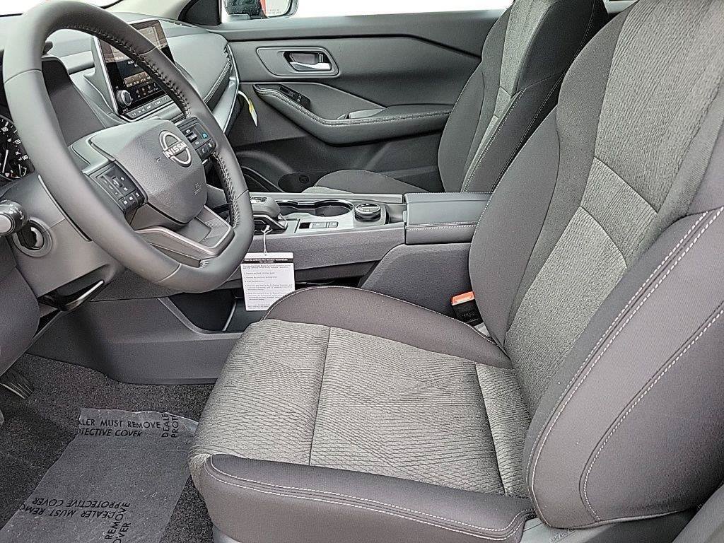 New 2026 Nissan Rogue Dark Armor AWD/4WD image 11