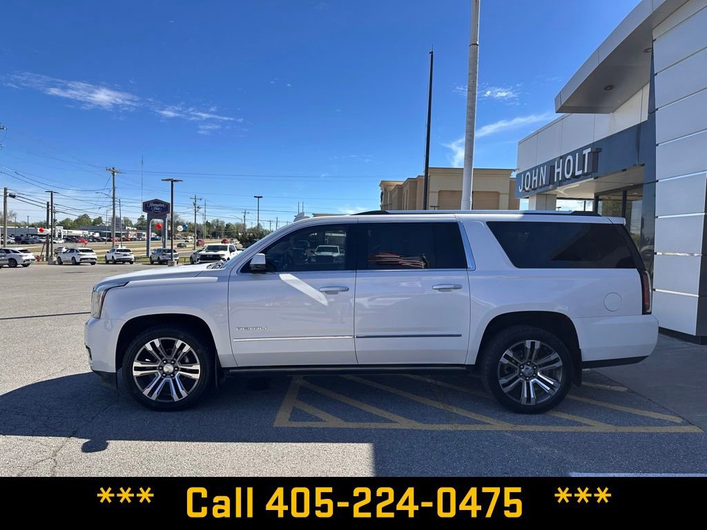 Used 2019 GMC Yukon XL Denali w/ Denali Ultimate Package AWD/4WD image 3