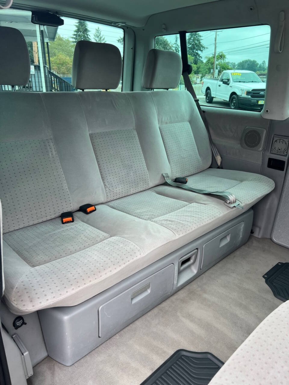 Used 2003 Volkswagen Eurovan MV FWD image 10