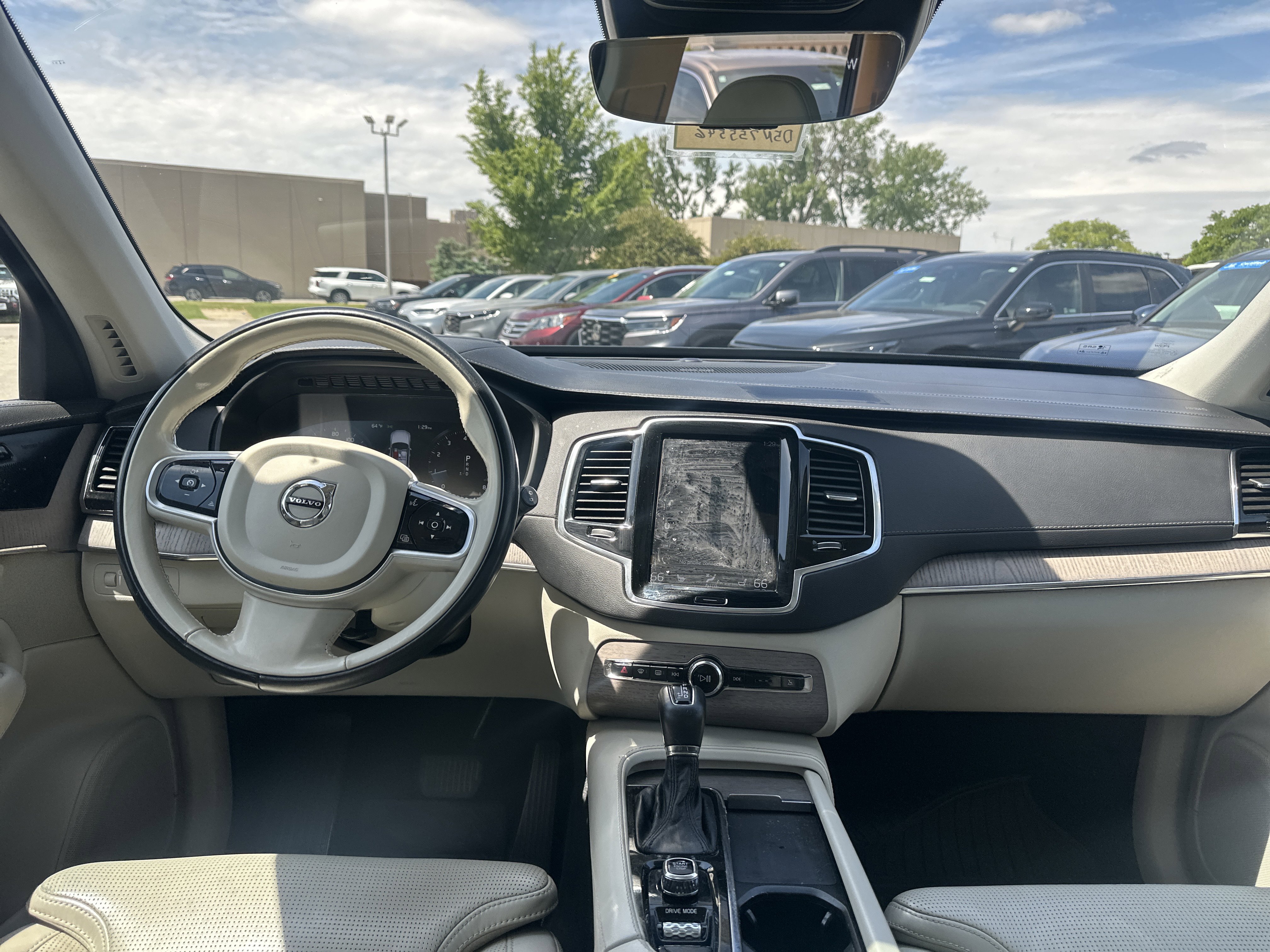 Used 2021 Volvo XC90 T6 Inscription w/ Advanced Package AWD/4WD image 18