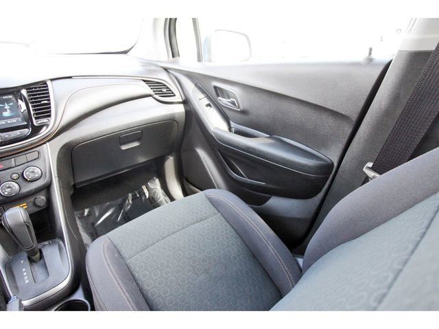 Used 2017 Chevrolet Trax LS image 9