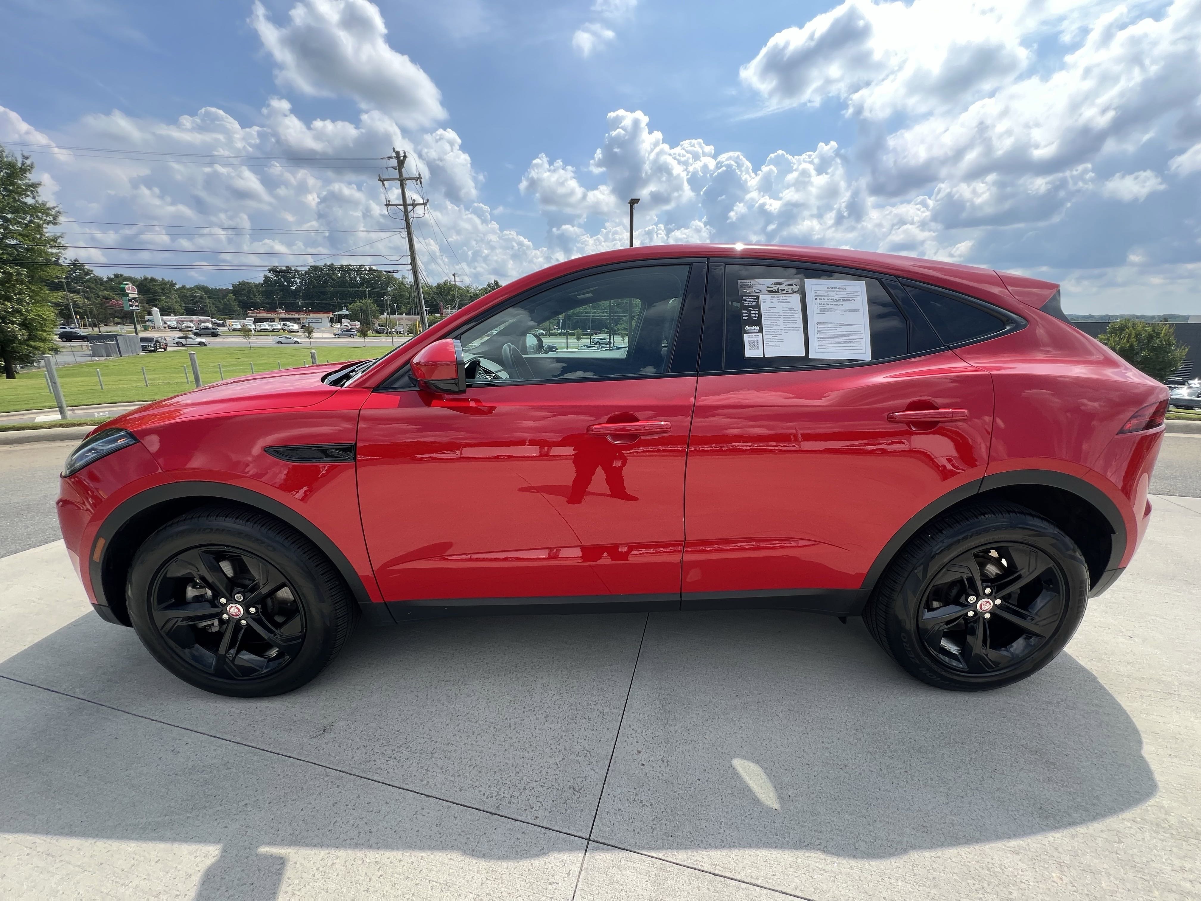 Certified 2022 Jaguar E-PACE SE image 4