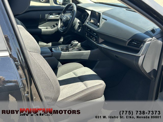Used 2025 Nissan Rogue SV FWD image 23