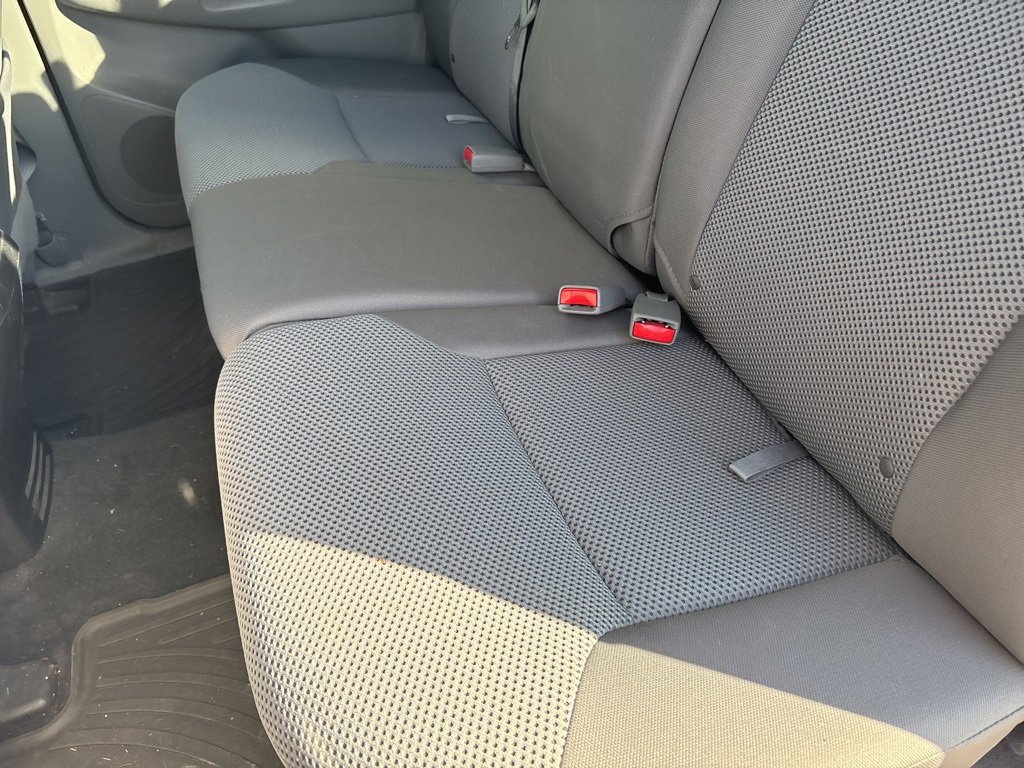 Used 2015 Toyota Tacoma 4x4 Double Cab image 36