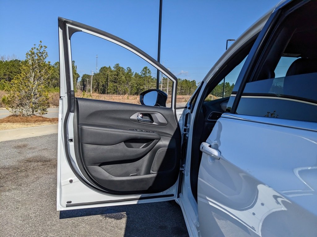 New 2026 Chrysler Voyager LX image 55